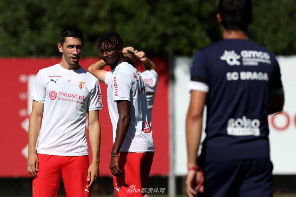 也让人对他 也让人对他