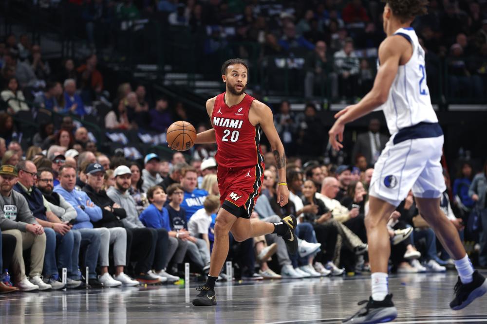 一位资深评 一位资深评