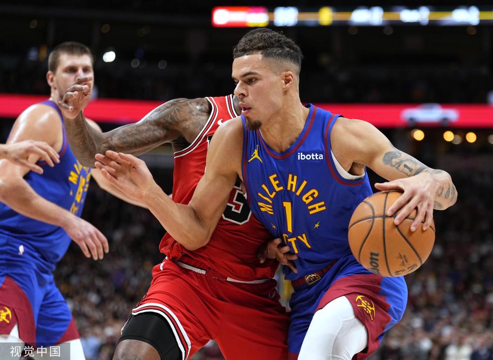 为球迷们带 为球迷们带